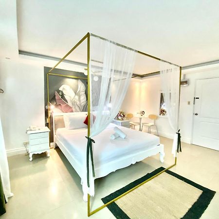 Hotel Euroasia By Bluebookers Angeles Luaran gambar