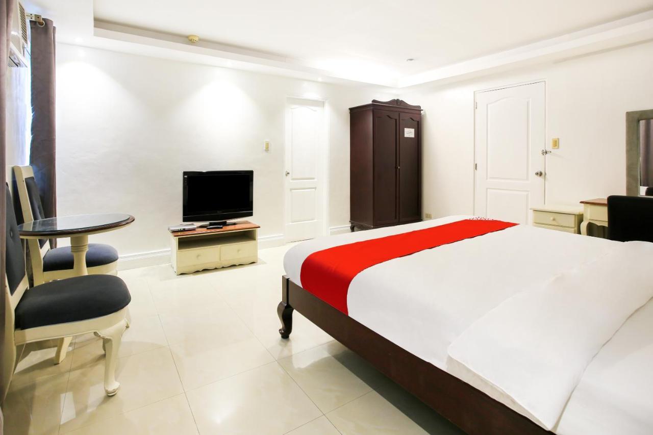 Hotel Euroasia By Bluebookers Angeles Luaran gambar