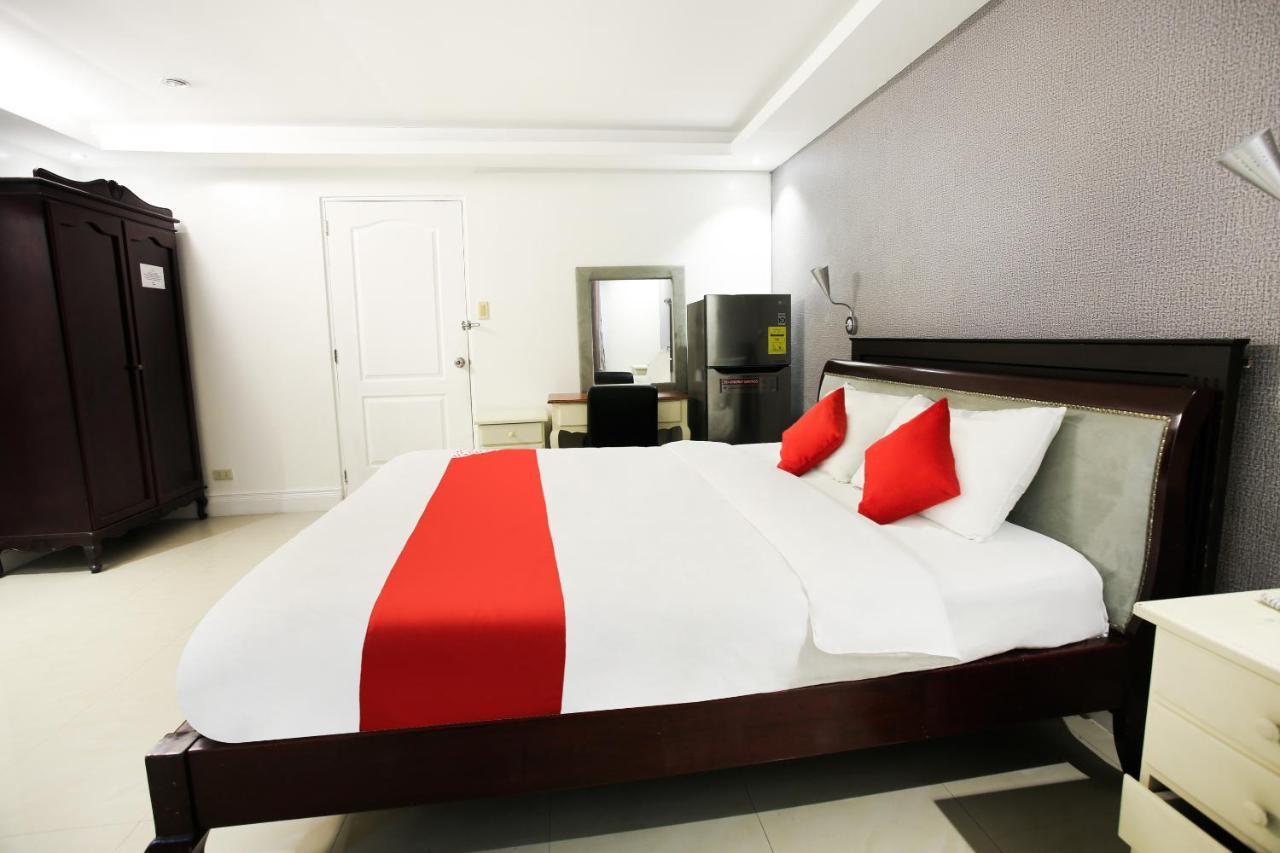 Hotel Euroasia By Bluebookers Angeles Luaran gambar