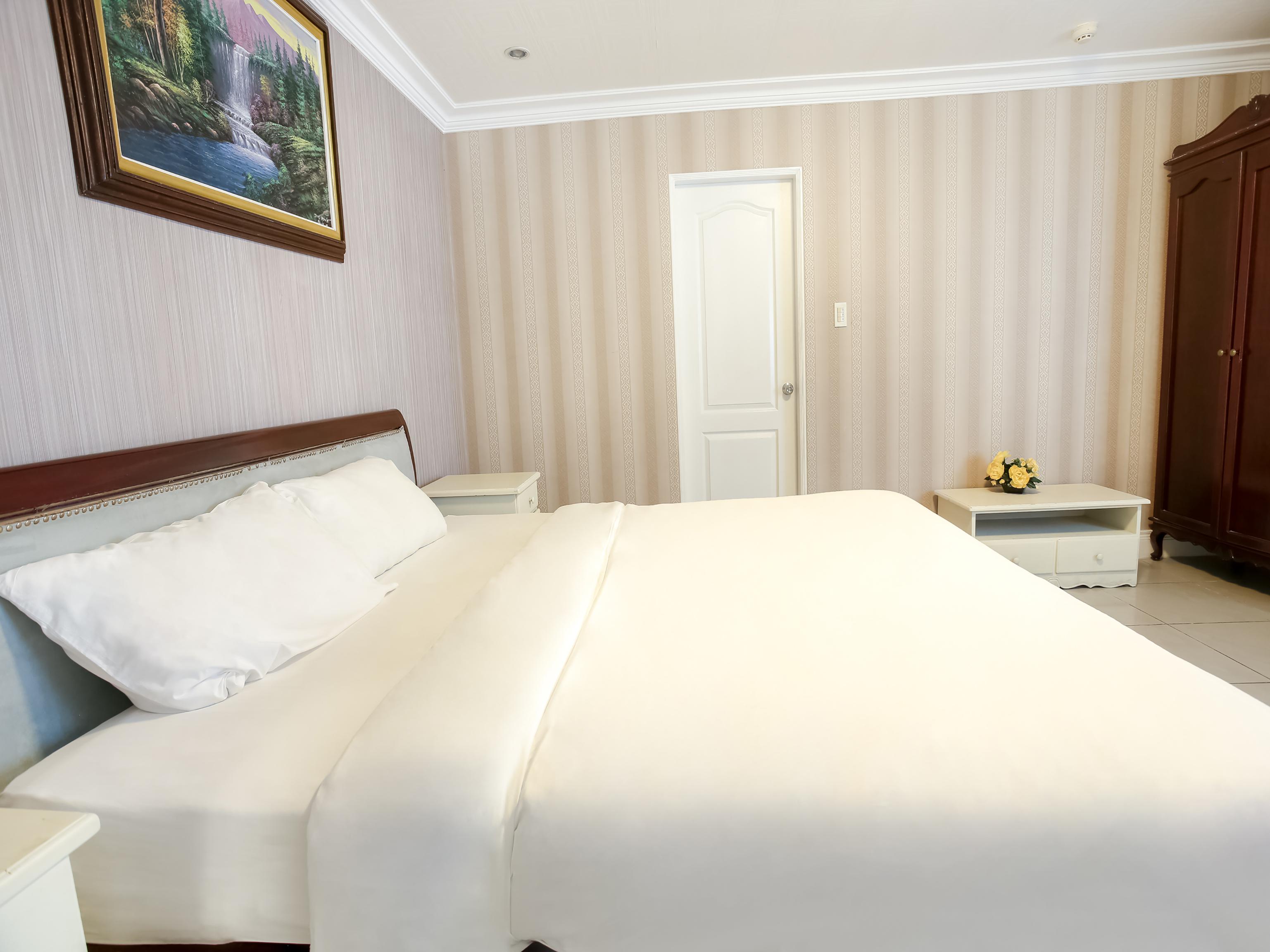 Hotel Euroasia By Bluebookers Angeles Luaran gambar