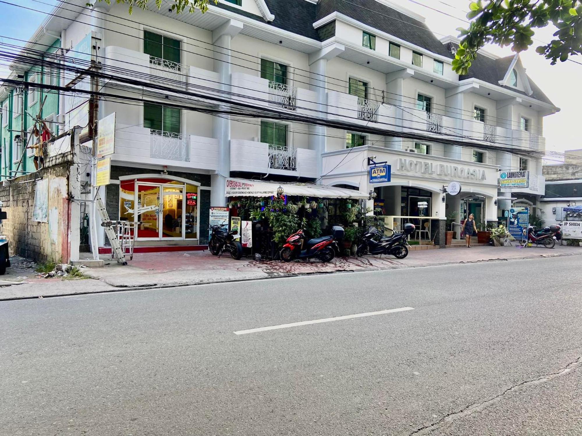 Hotel Euroasia By Bluebookers Angeles Luaran gambar