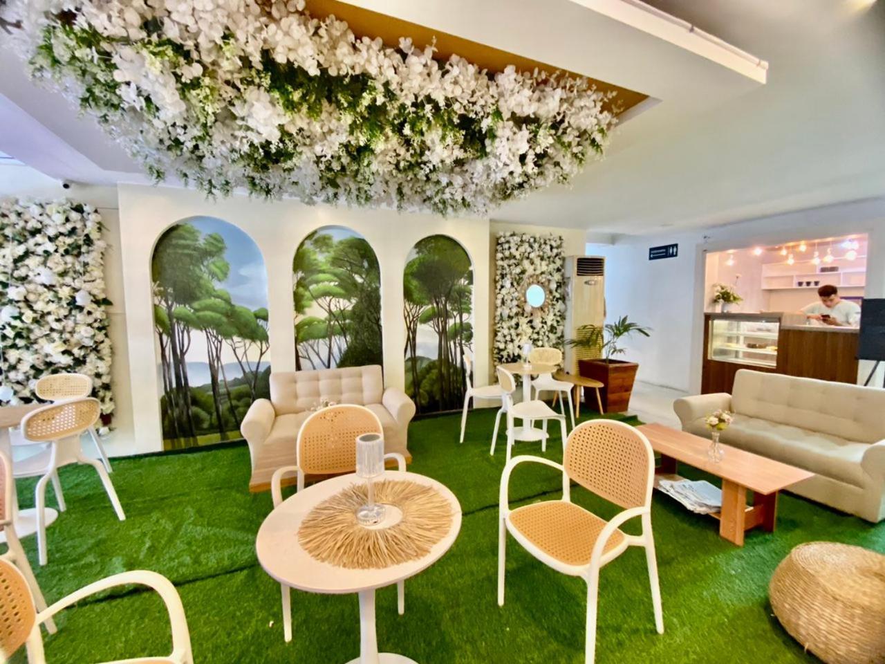 Hotel Euroasia By Bluebookers Angeles Luaran gambar